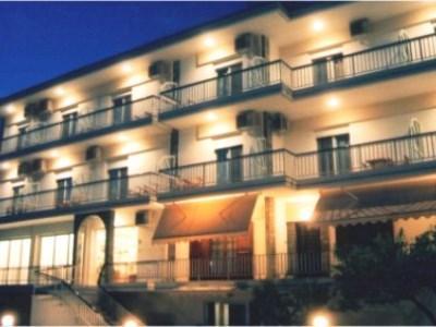 Iris Hotel Nea Kallikrateia Exterior foto